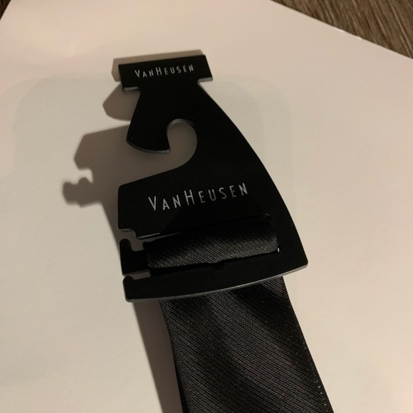 Van Heusen Men’s Black shine tie - Picture 3 of 5